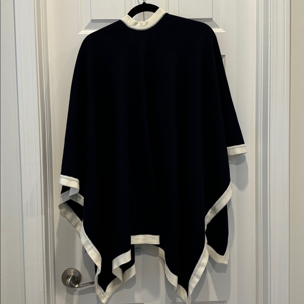 Mersea & Co. Asbury Travel Wrap Navy Ivory One Size Open Front Shawl Poncho - Picture 3 of 8